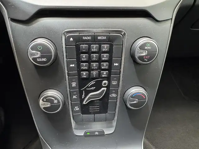 Volvo V40 view 14