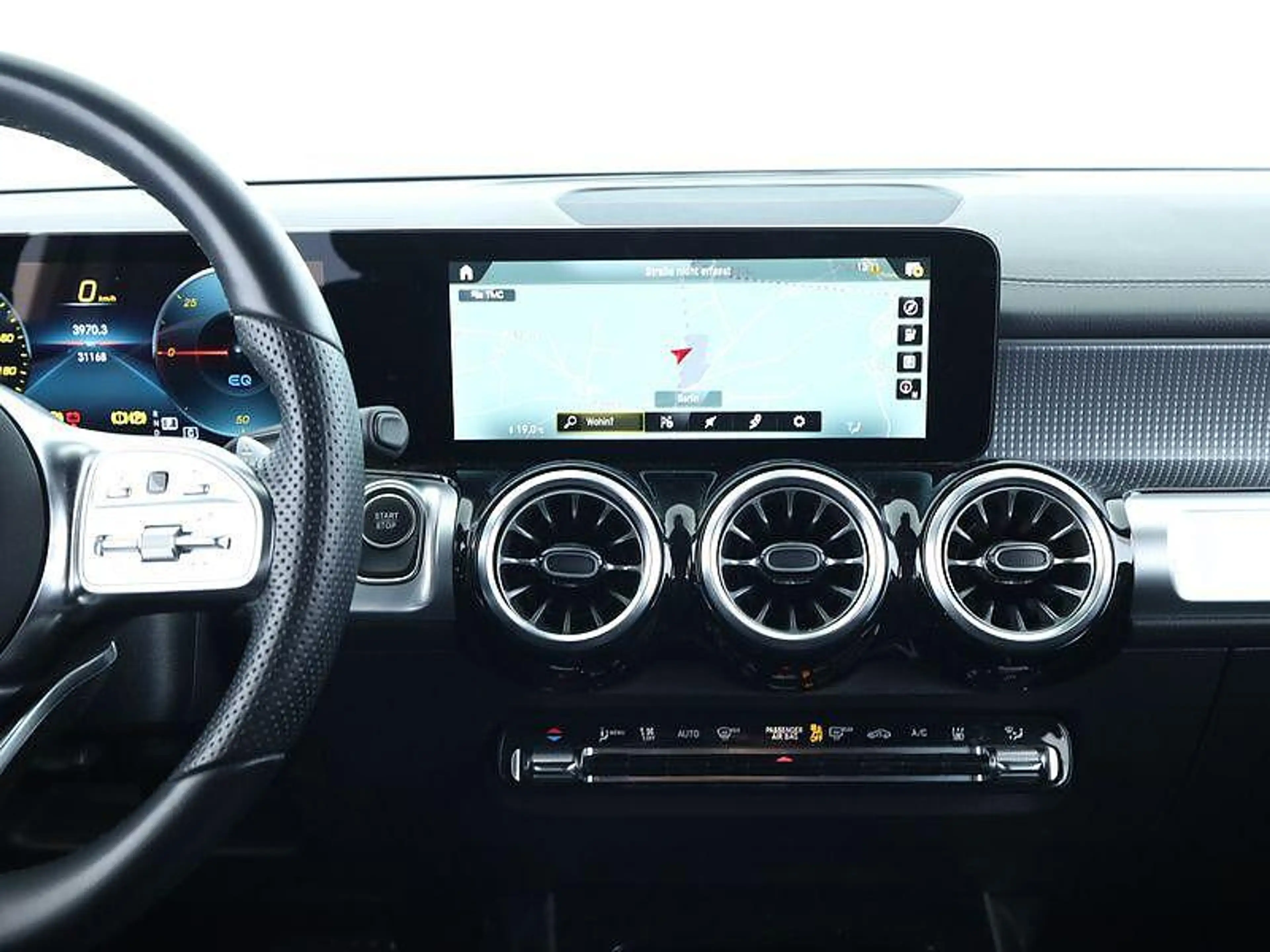 Mercedes-Benz EQB 350 4MATIC AMG LINE — photo 6