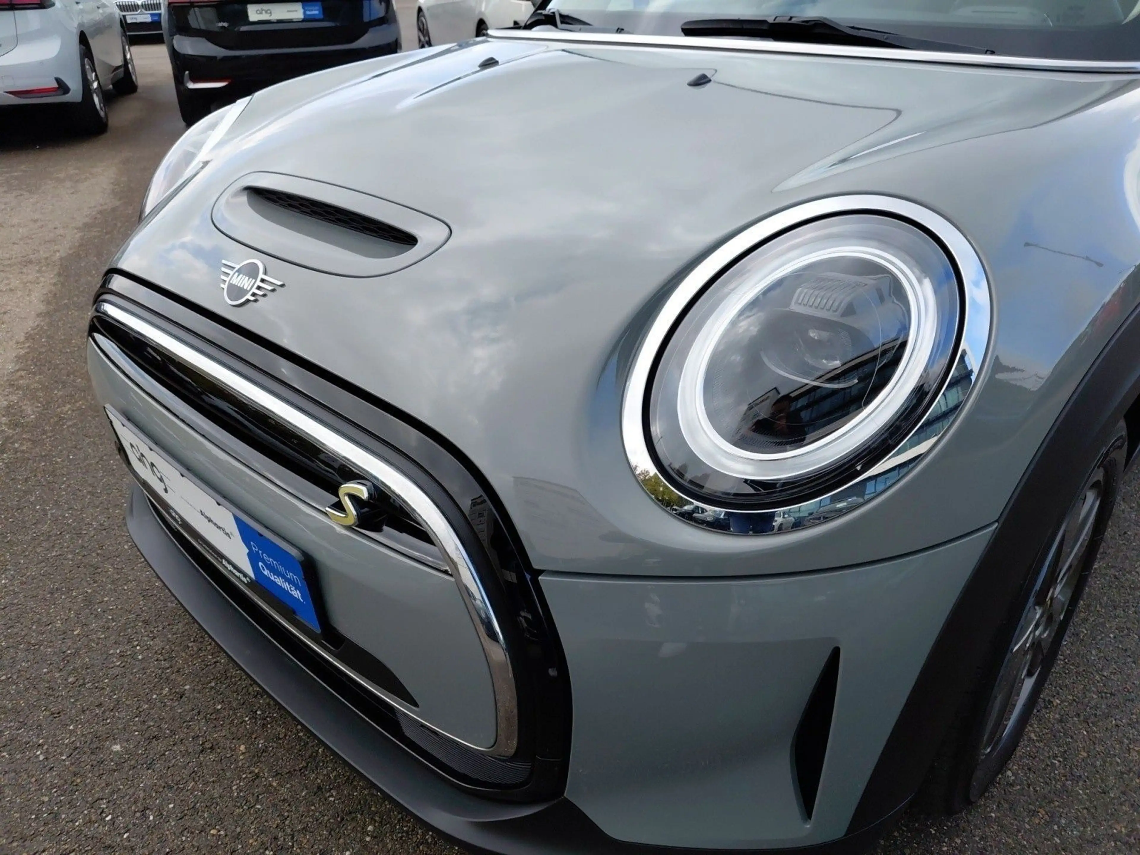 MINI Cooper SE . Essential Trim Klimaaut. Komfortzugan — photo 12