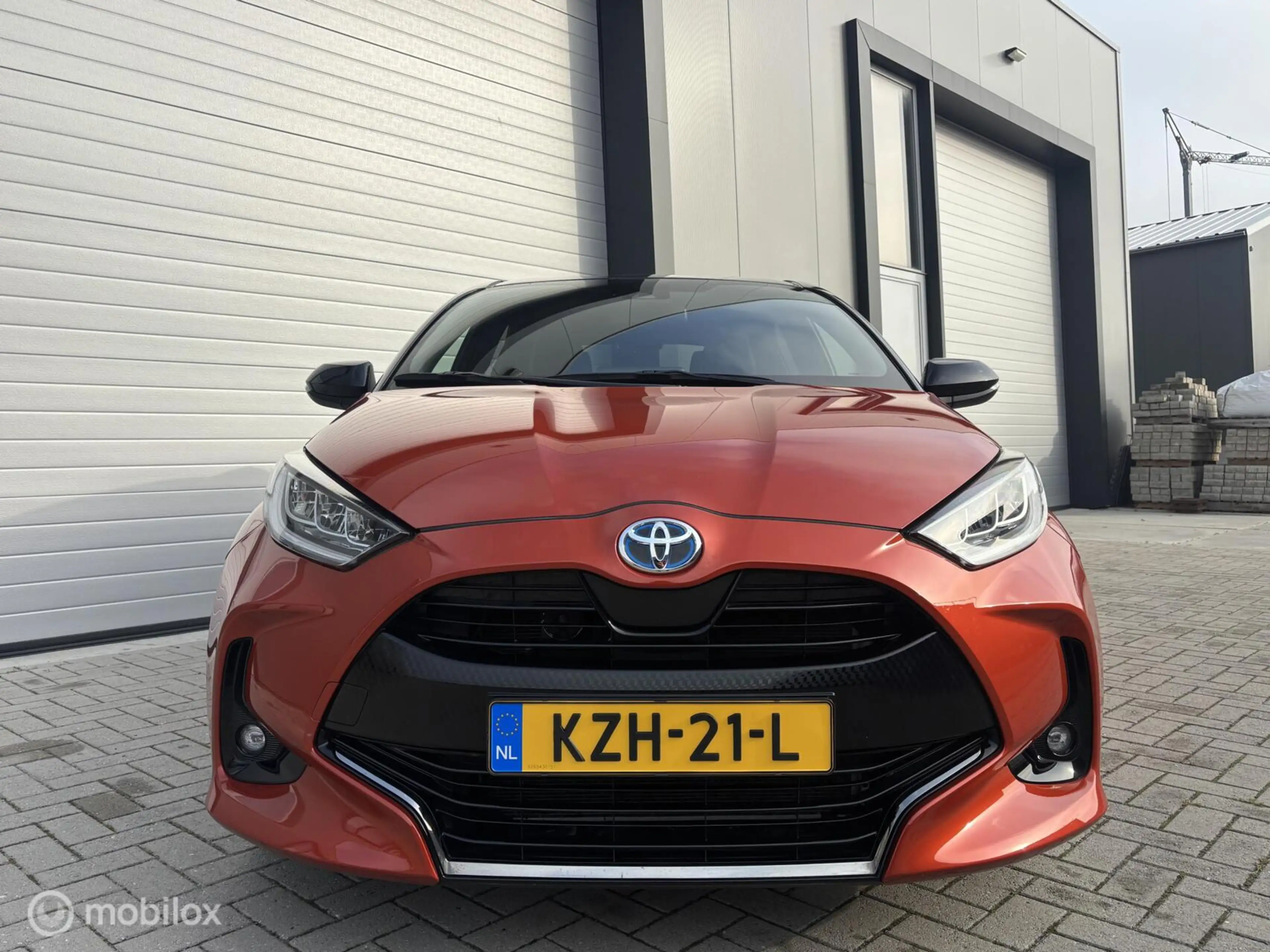 Toyota Yaris 1.5 Hybrid Executive — photo 3