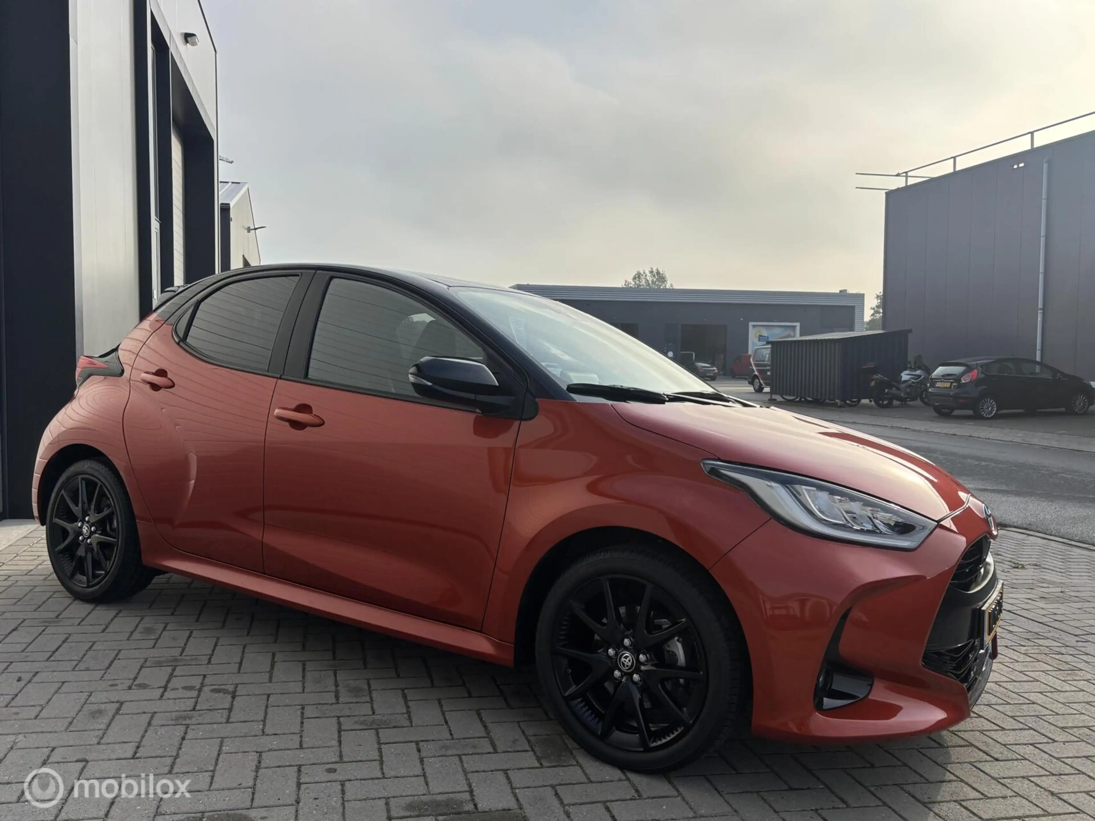Toyota Yaris 1.5 Hybrid Executive — photo 4