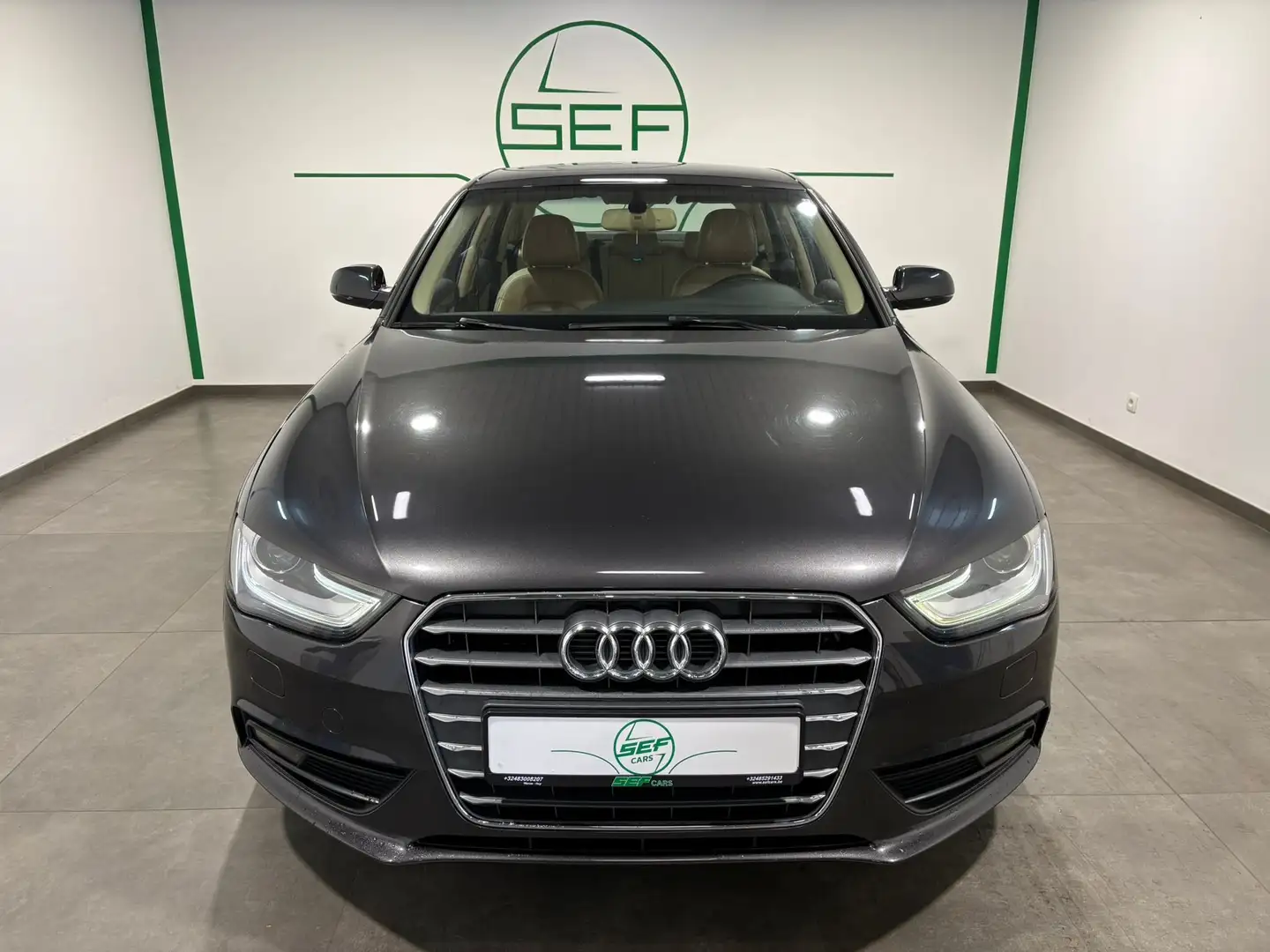 Audi A4 **1.8 TFSI ** GPS ** Cuir ** Garantie 12 mois ** Gris - 2