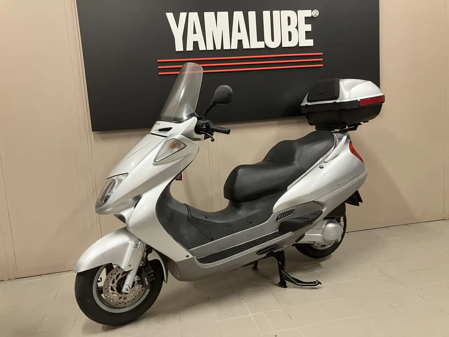 Honda FORESIGHT 250 Silber - 2