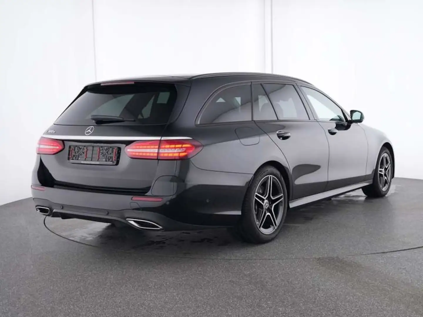 Mercedes-Benz E 300 T e*AMG Line*AHK*Night-Paket Noir - 2