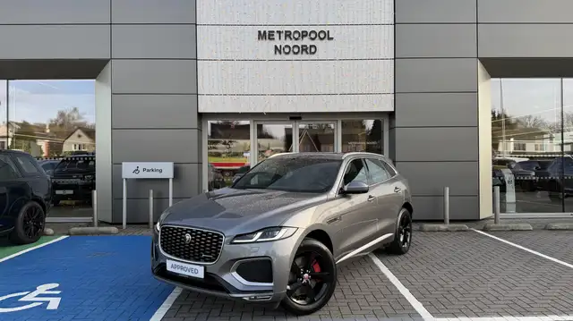 Jaguar F-Pace P400e R-Dynamic S