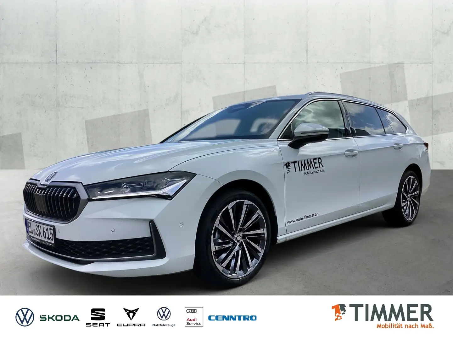 Skoda Superb Combi 2.0 TDI DSG L&K *Pano*ErgoSitze*19"AHK Weiß - 1