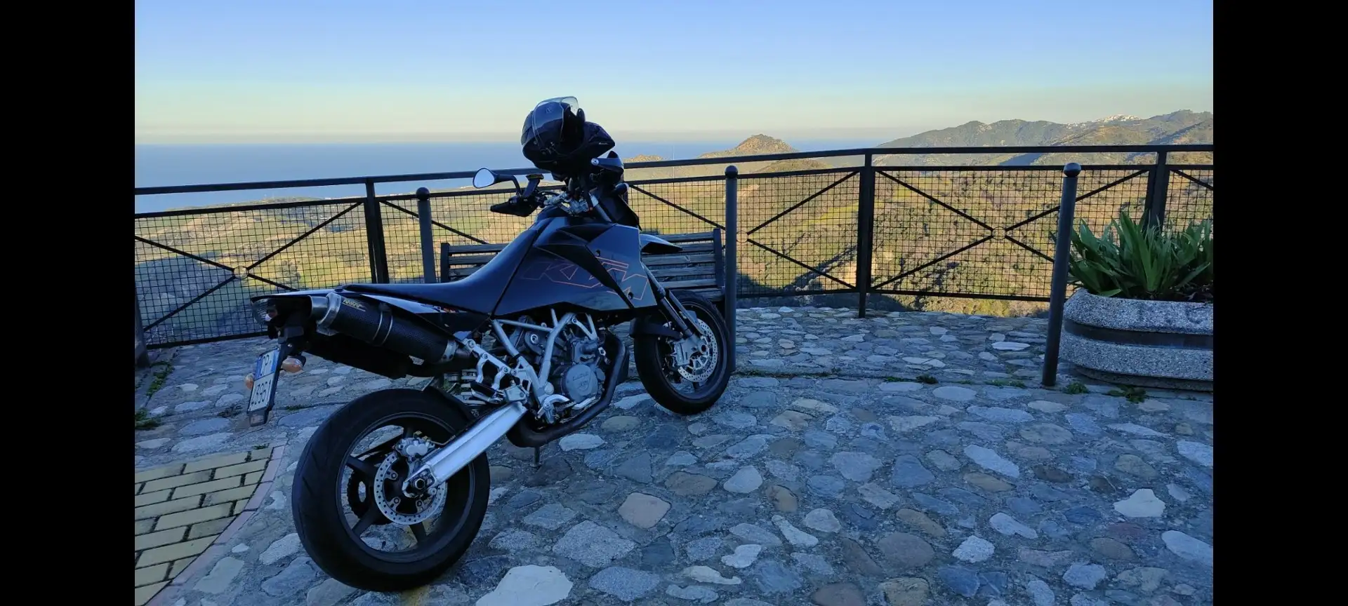 KTM 950 Supermoto Negru - 2