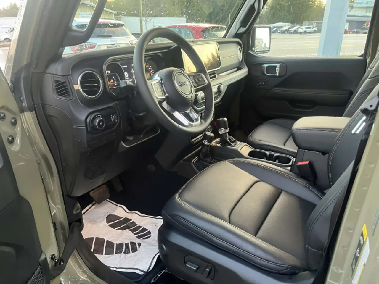 Jeep Wrangler снимка Jeep Wrangler