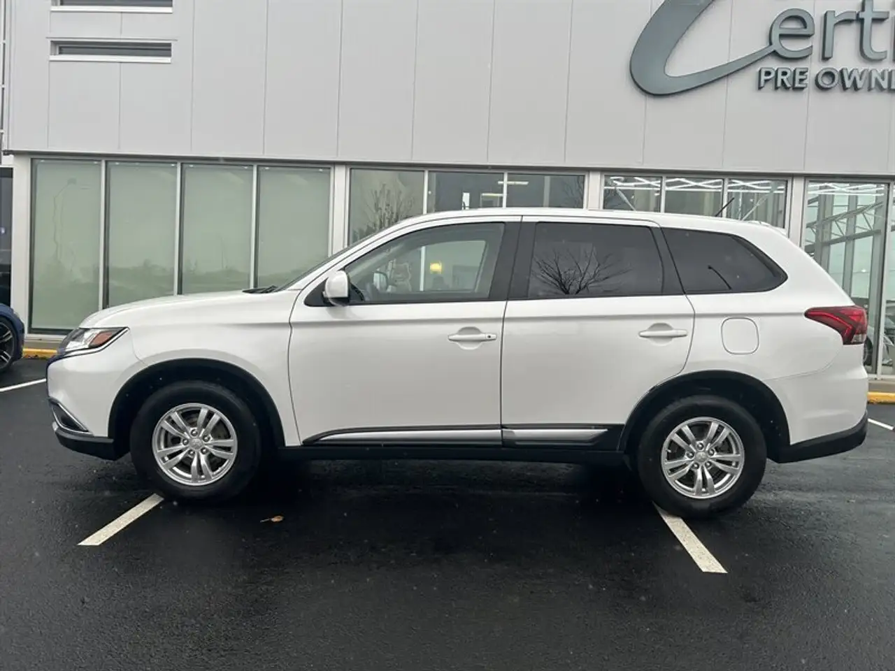 Mitsubishi Outlander снимка Mitsubishi Outlander