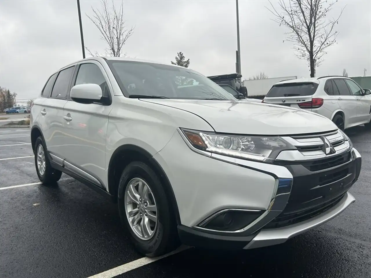Mitsubishi Outlander снимка Mitsubishi Outlander