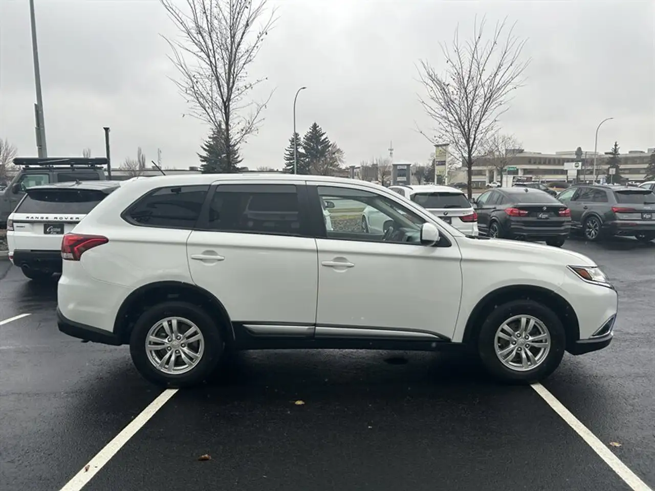 Mitsubishi Outlander снимка Mitsubishi Outlander