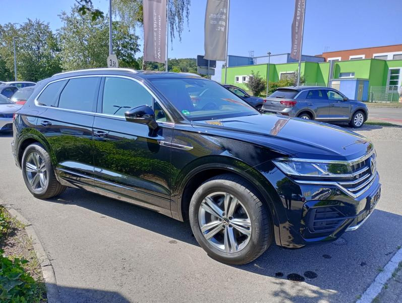 Volkswagen Touareg R-Line 4Motion — photo 4