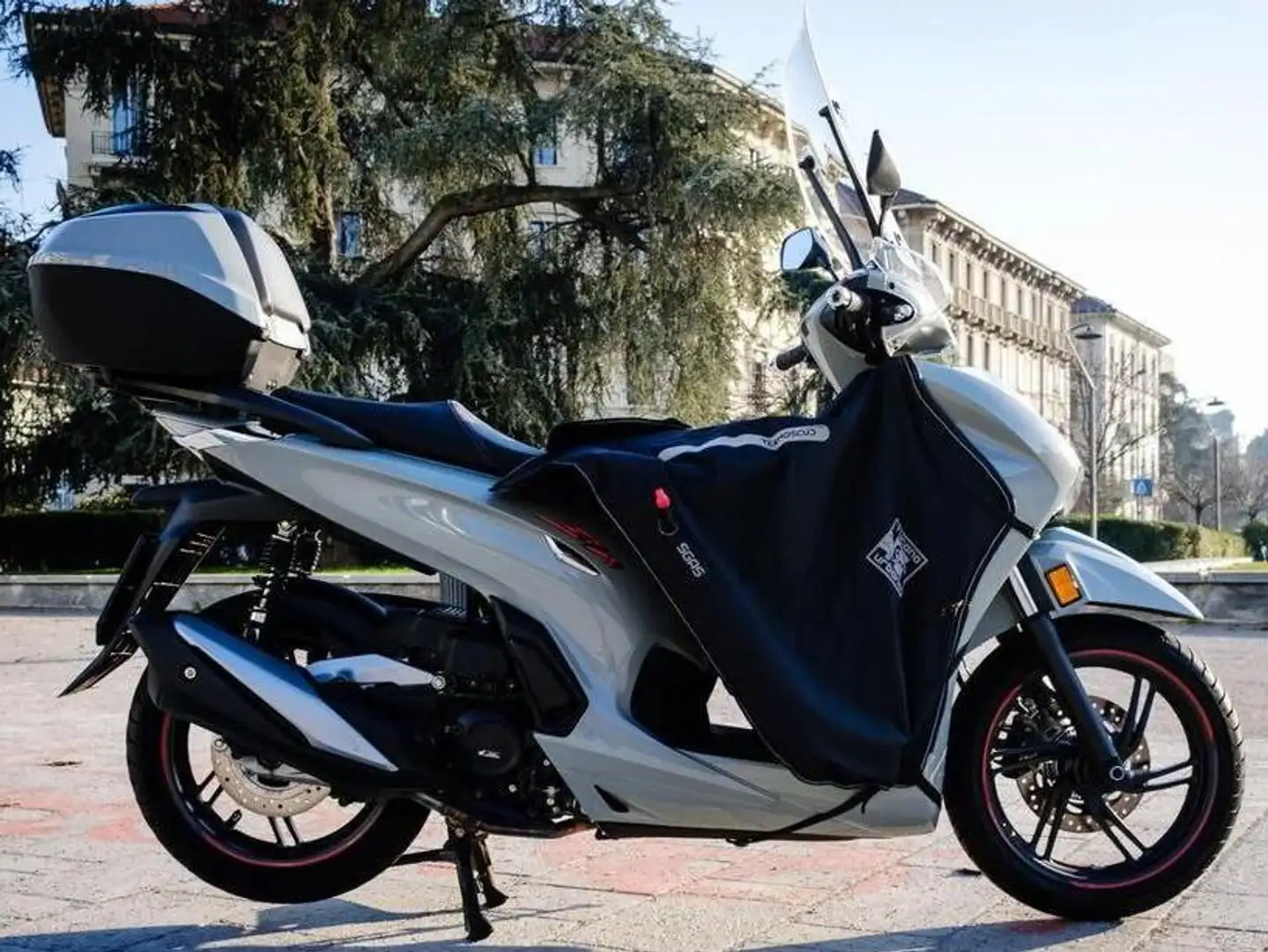 Honda SH 350i Grigio - 2