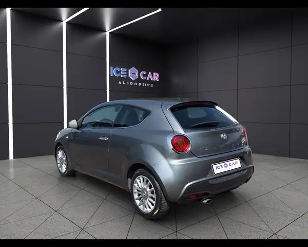 Alfa Romeo Mito view 7
