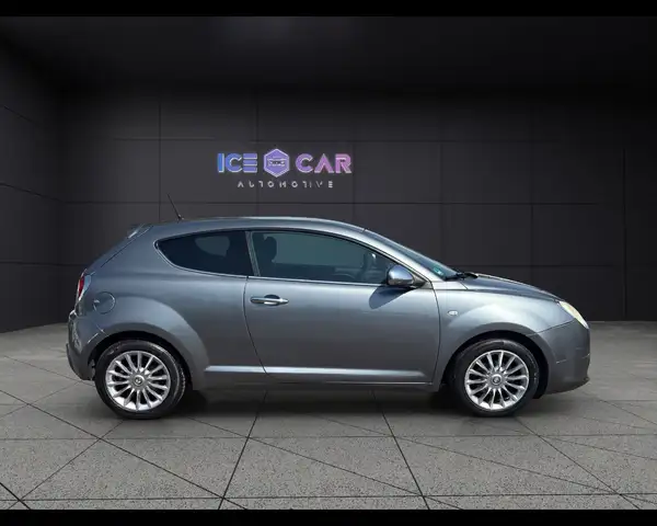 Alfa Romeo Mito view 4