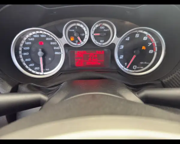 Alfa Romeo Mito view 12