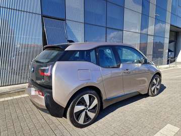 i3
