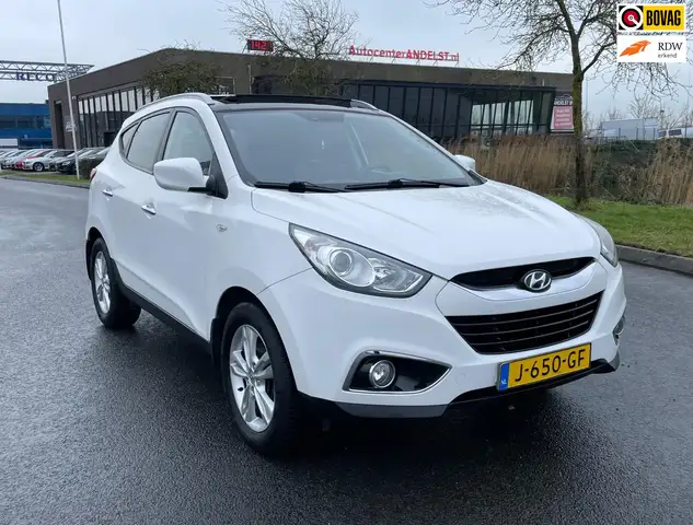 Hyundai iX35 2.0i 4WD Style, Aut, Pano, Cam, Navi, Stoelverw, L