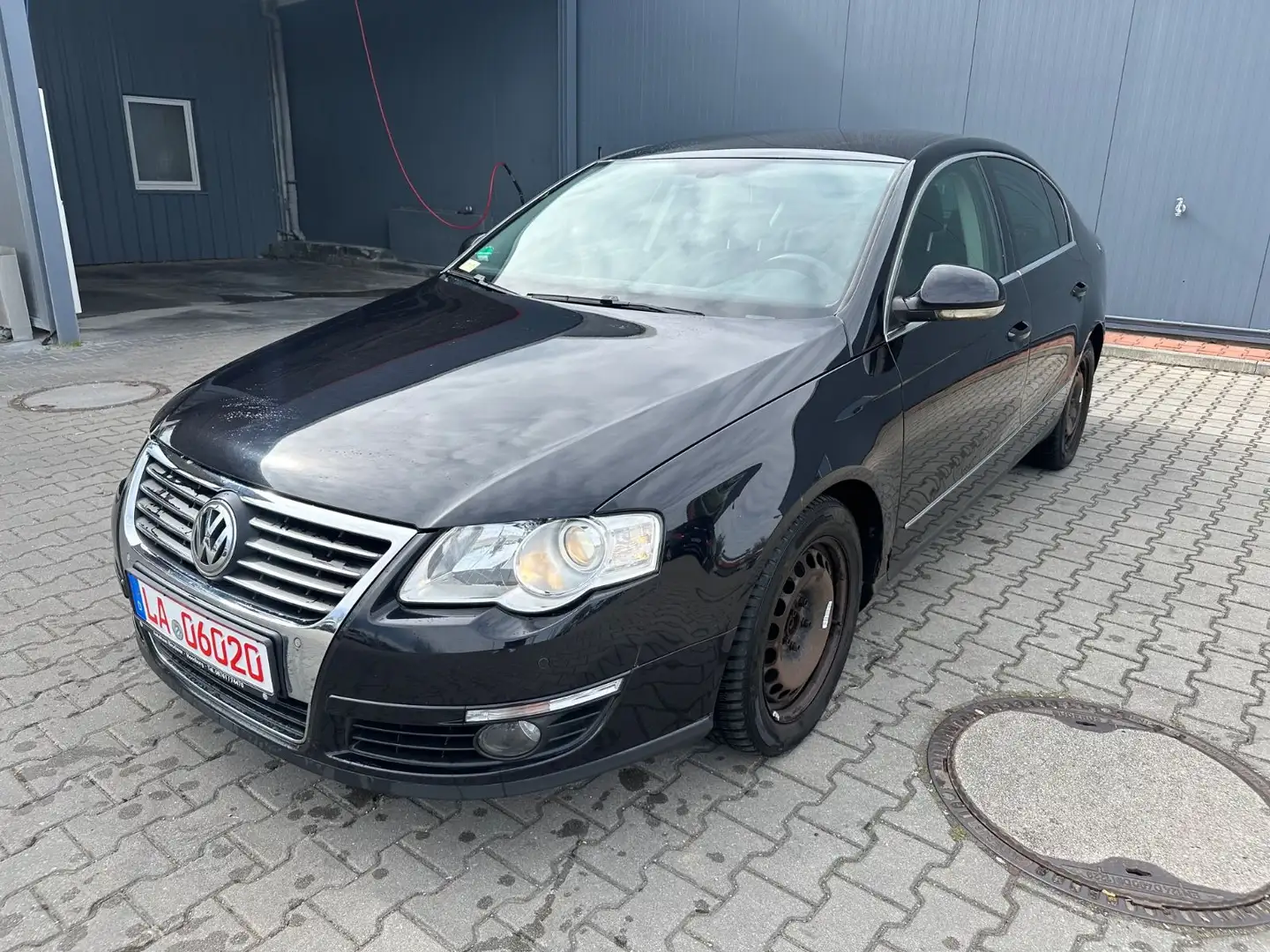 Volkswagen Passat Lim. Highline 2.0 FSI 200PS Black - 1