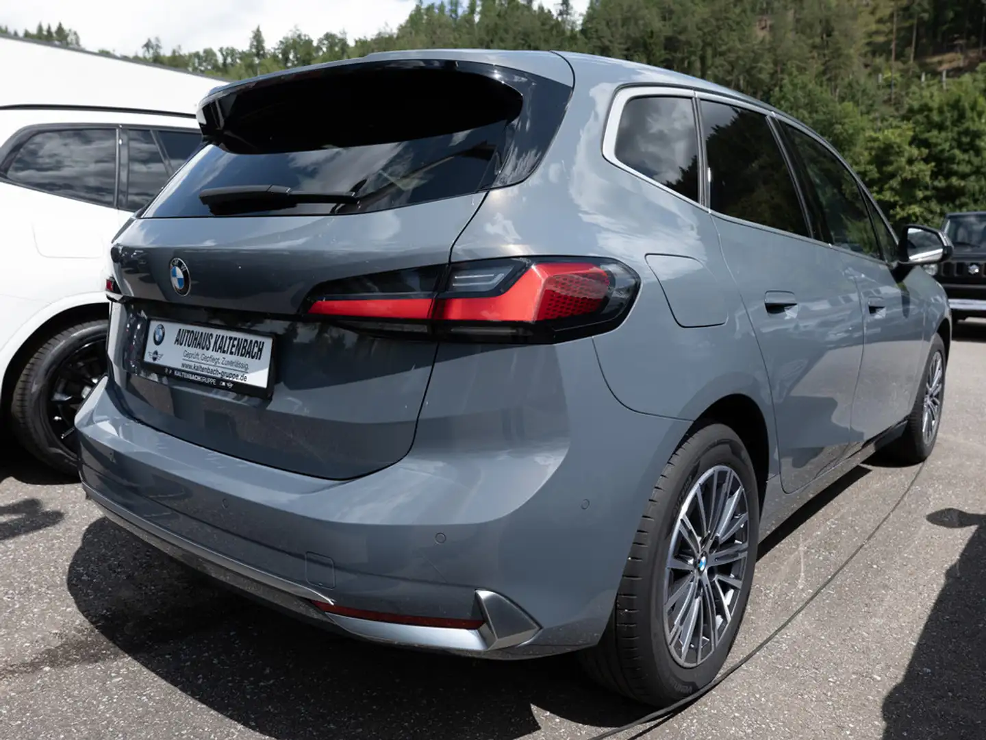 BMW 218 i Active Tourer Luxury Line AHK LED NAVI Gris - 2