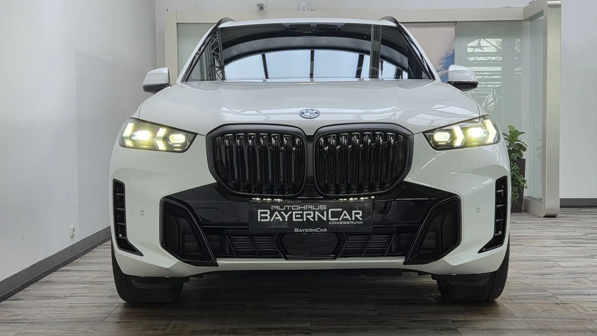 BMW X5 xDrive50e M Sport Pro 22Zoll ACC 360° Luft Blanco - 2