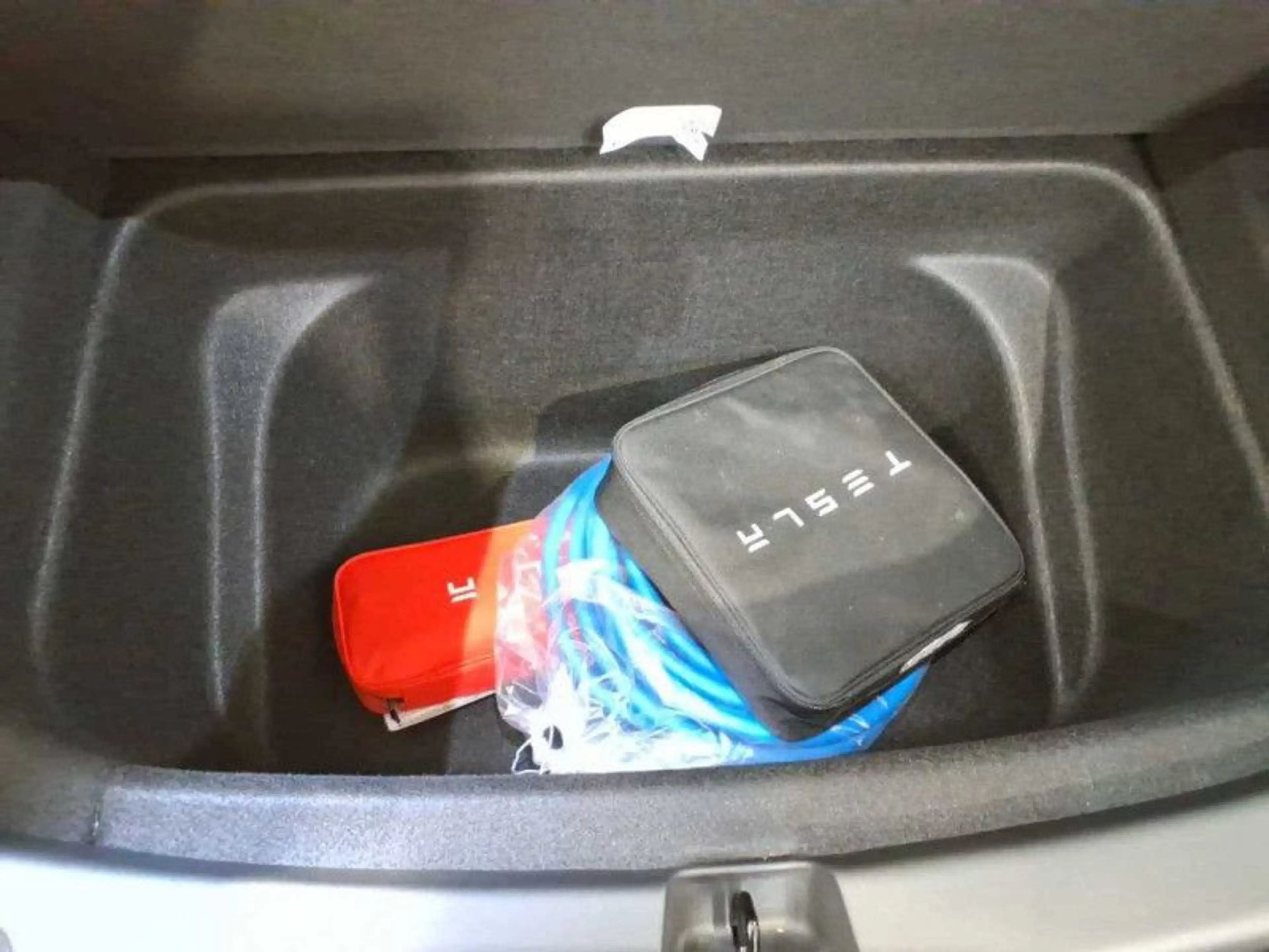 Tesla Model Y Long Range Dual AWD A.Pilot — photo 14