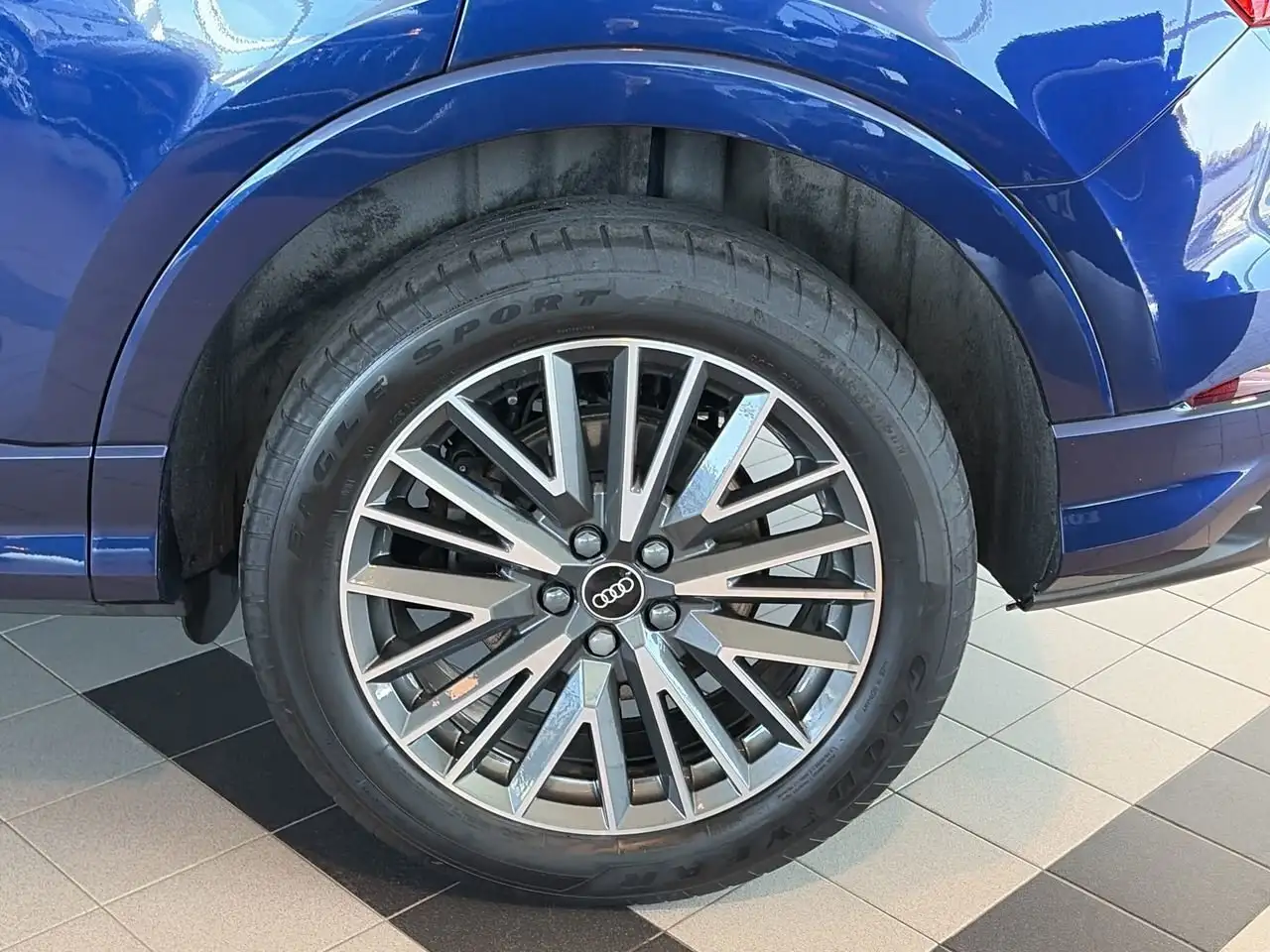 Audi Q3 снимка Audi Q3