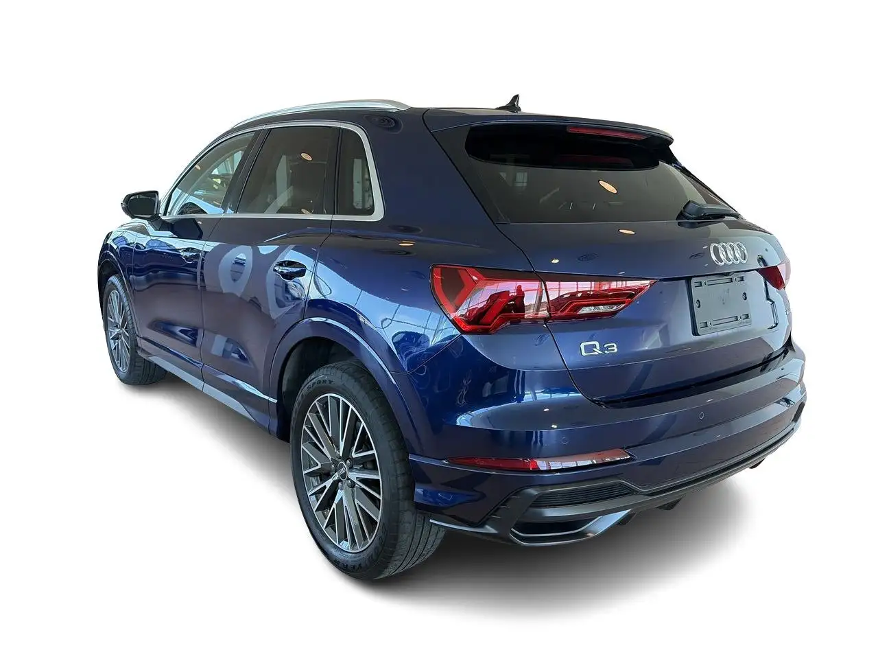 Audi Q3 снимка Audi Q3