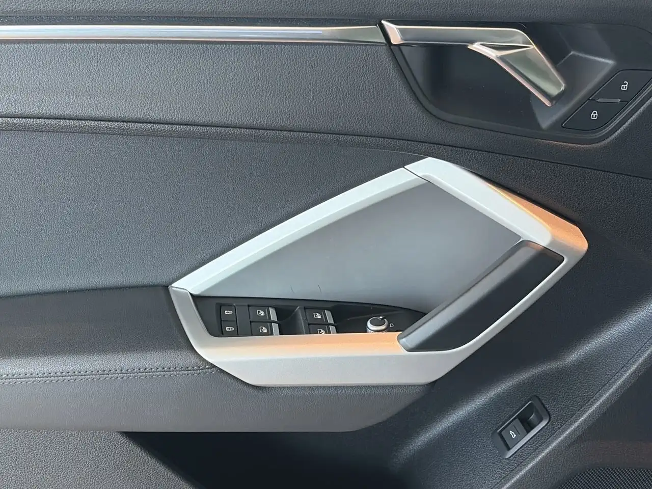 Audi Q3 снимка Audi Q3