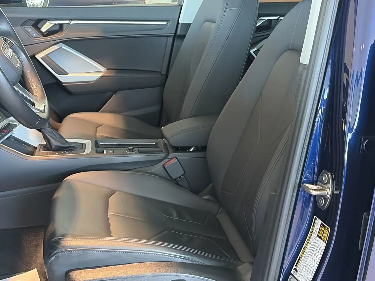Audi Q3 снимка Audi Q3