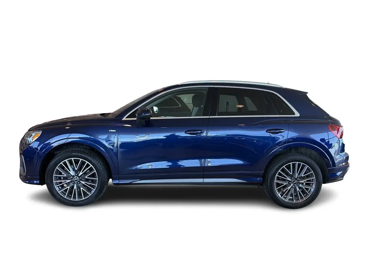 Audi Q3 снимка Audi Q3