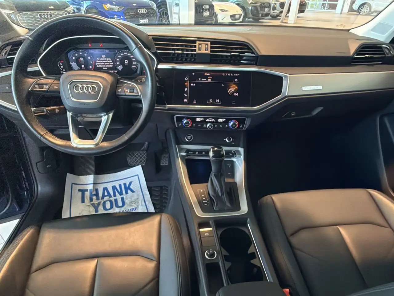Audi Q3 снимка Audi Q3