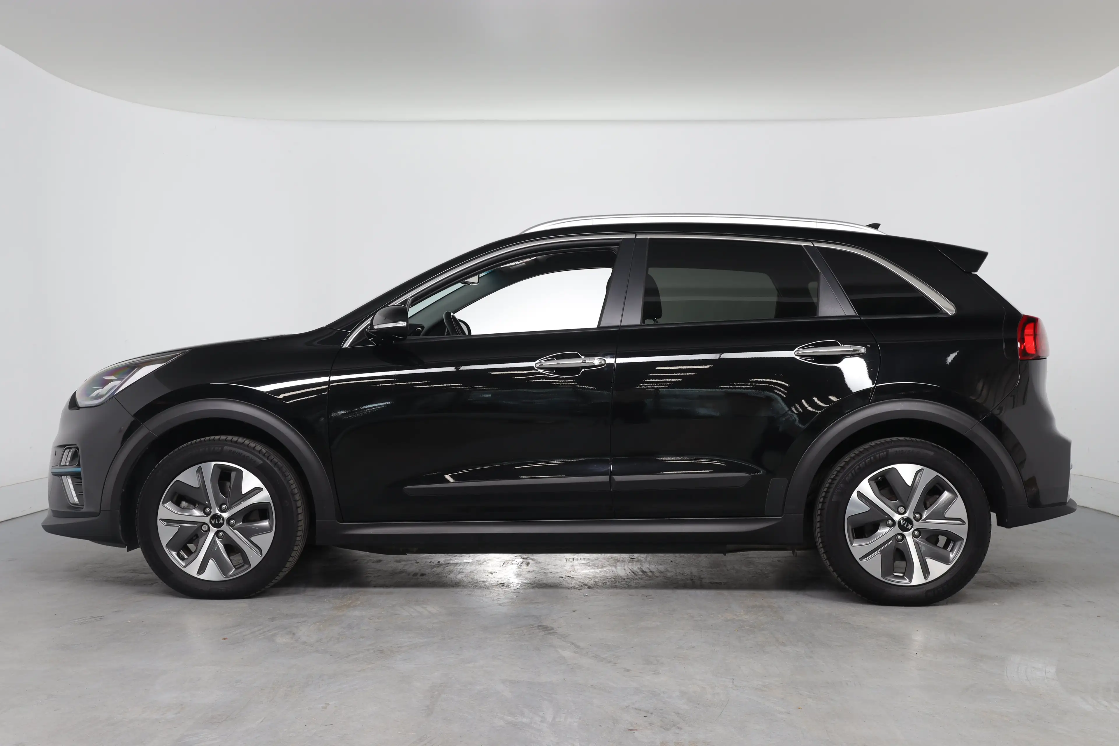 Kia e-Niro ExecutiveLine 64 kWh | Dealer Onderhouden! | JBL | — photo 2