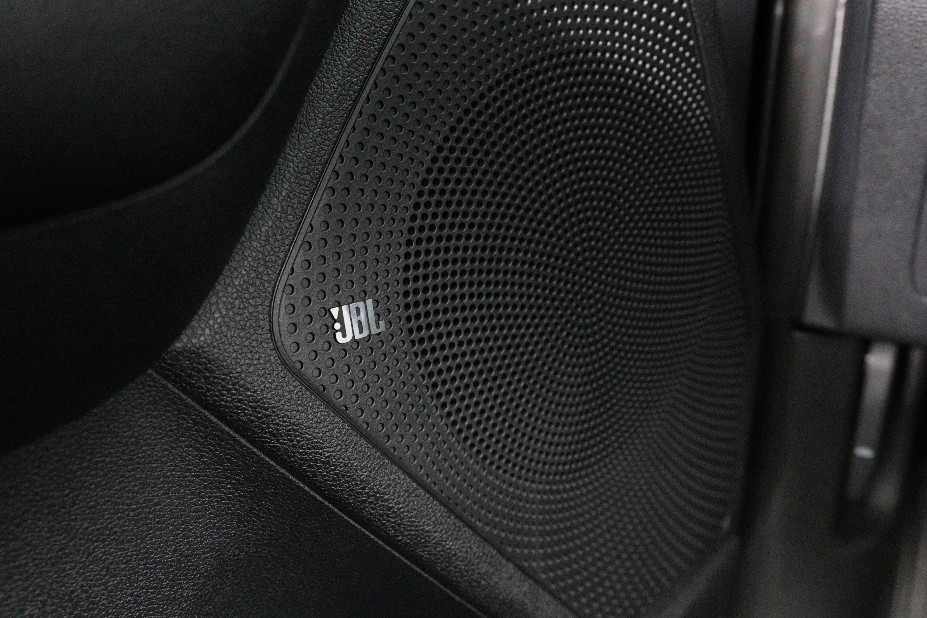 Kia e-Niro ExecutiveLine 64 kWh | Dealer Onderhouden! | JBL | — photo 9