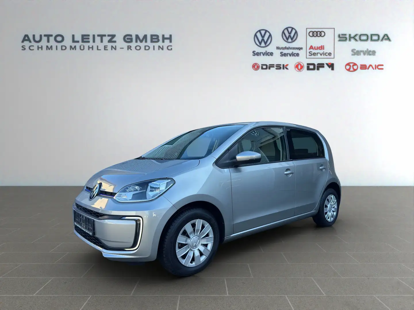 Volkswagen e-up! Climatronic DAB CompPhone CCS Maps&More Silber - 1
