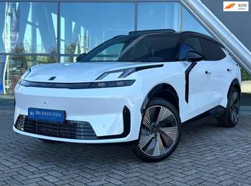 1.5 More 200km Range 345pk Panoramadak / 360 Camer