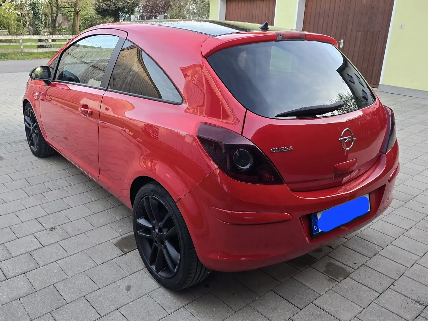 Opel Corsa 1.4 16V Color Race Kırmızı - 2