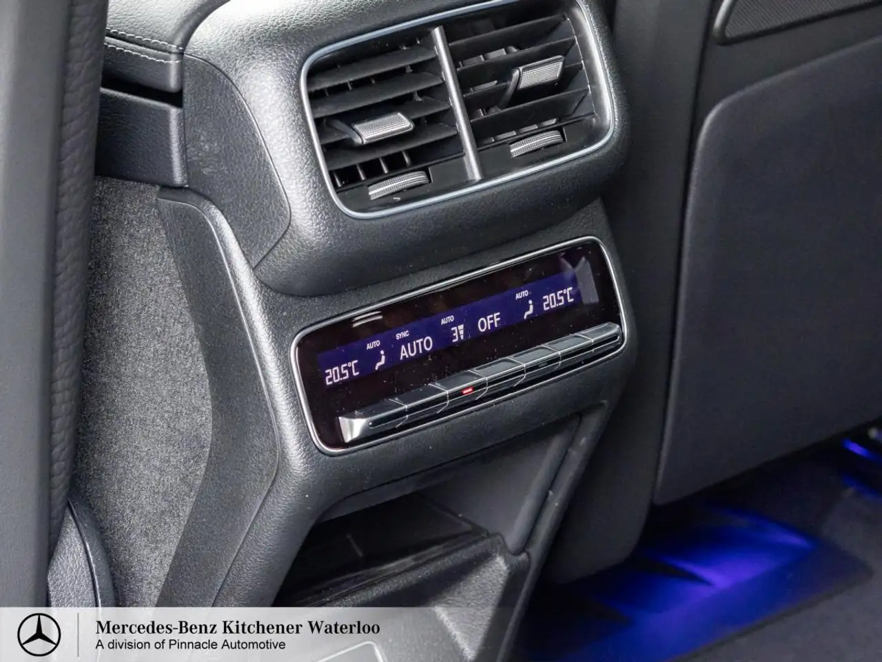 Mercedes-Benz GLS снимка Mercedes-Benz GLS