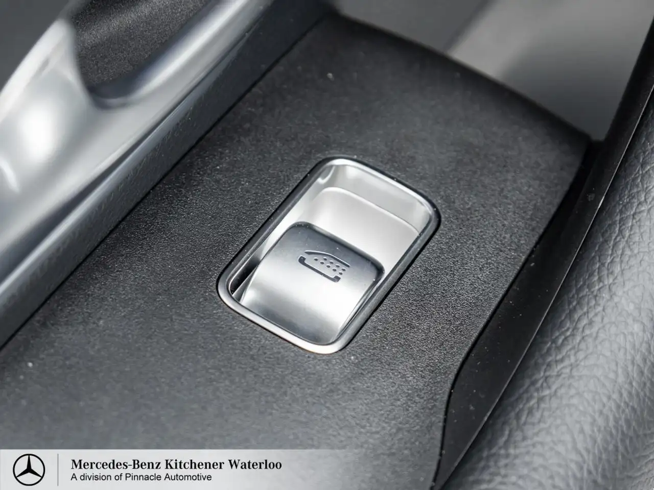 Mercedes-Benz GLS снимка Mercedes-Benz GLS