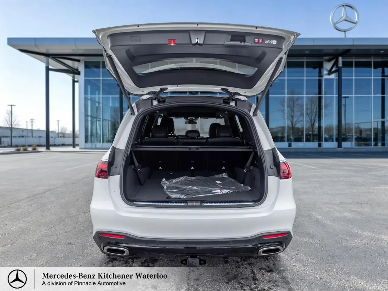 Mercedes-Benz GLS снимка Mercedes-Benz GLS