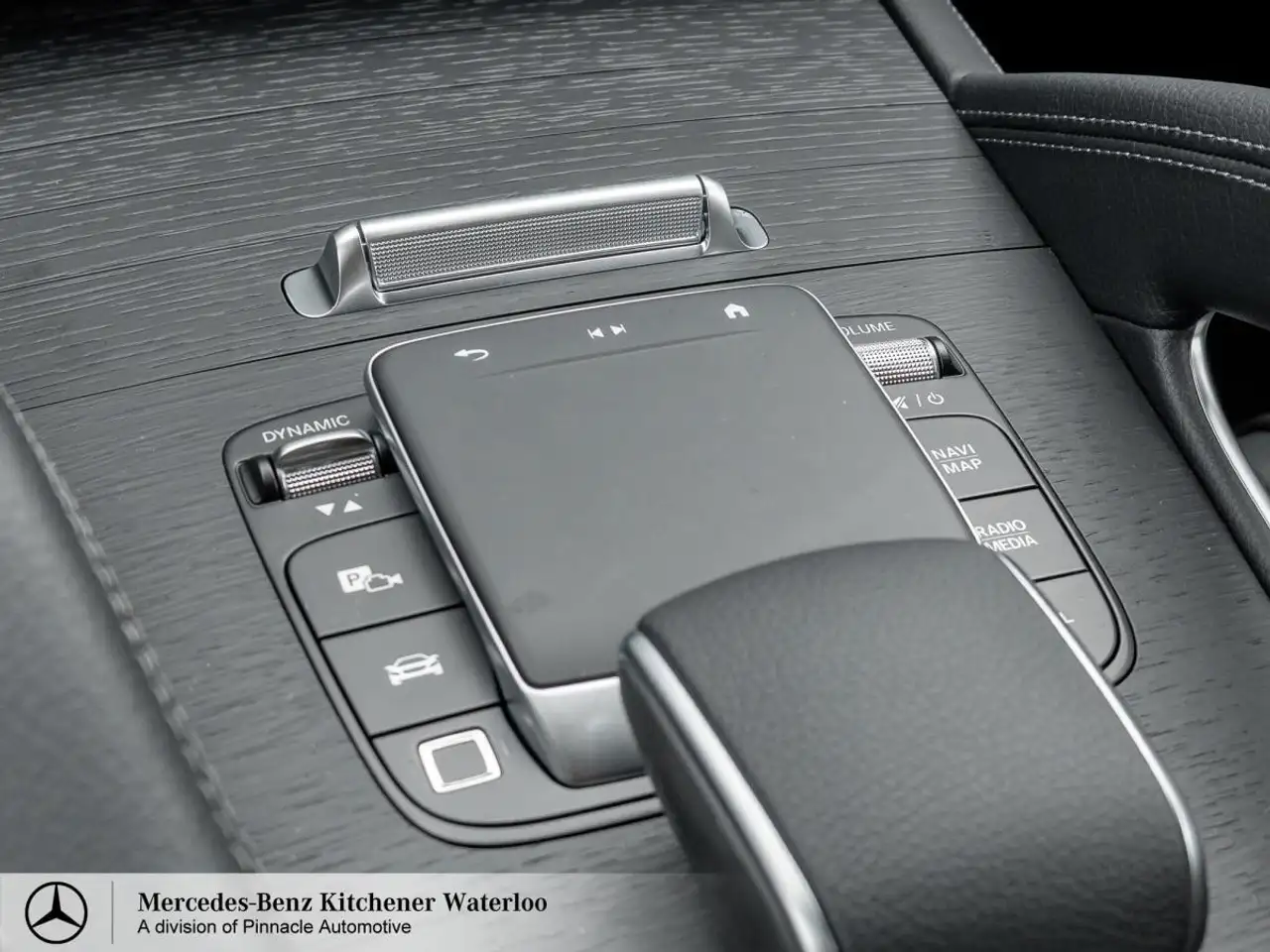 Mercedes-Benz GLS снимка Mercedes-Benz GLS