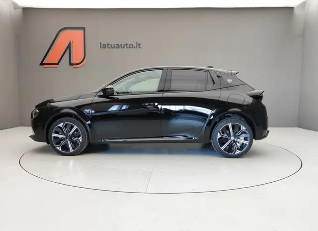 Lancia Ypsilon view 4