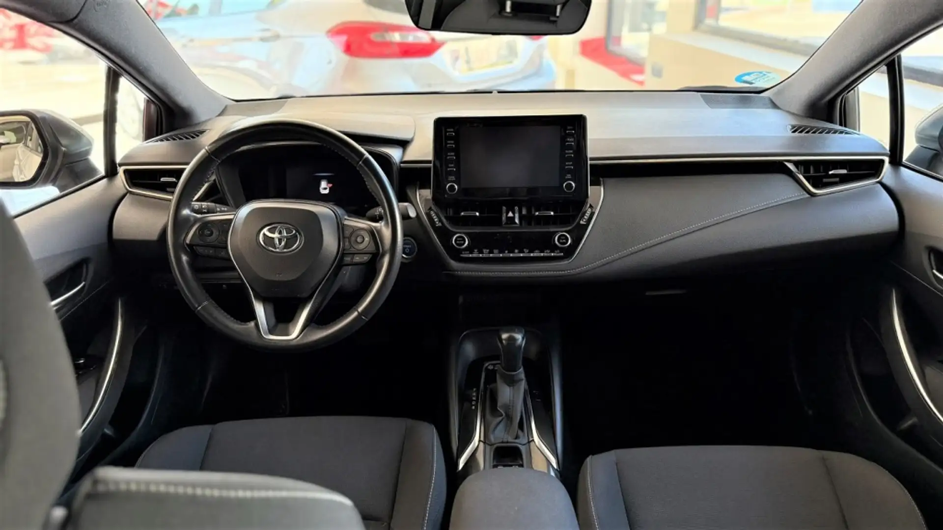 Toyota Corolla 125H Active Tech Blanc - 2