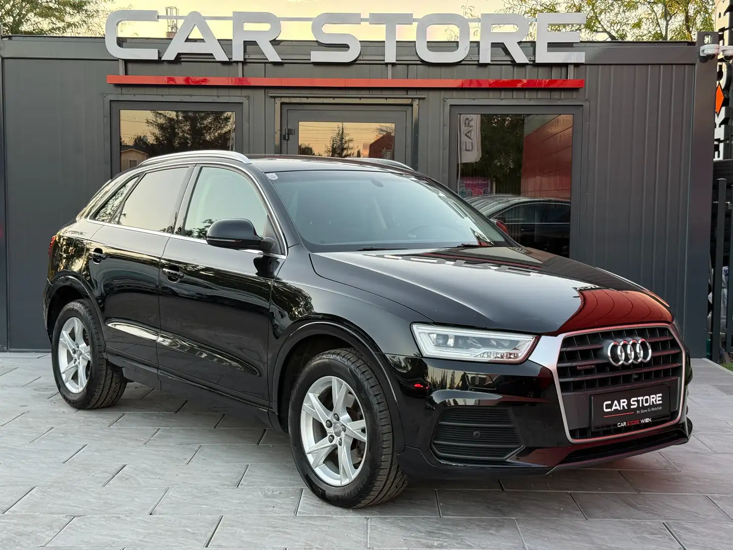 Audi Q3 2,0TDI|AUT|Sport-Quattro|LED|NAVI|KEYLESS| Schwarz - 1