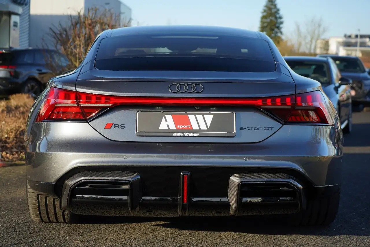 Audi RS e-tron GT PERF. CARBON AKTIVFAHRWERK CARBID 9