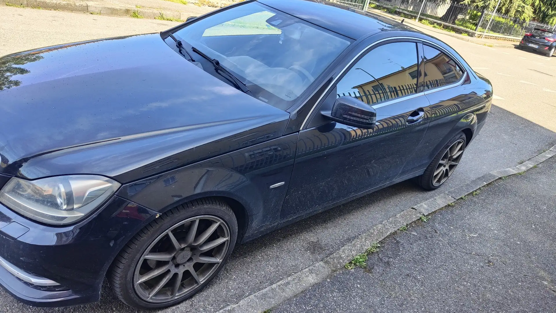 Mercedes-Benz C 220 Coupe cdi (be) Avantgarde - 2