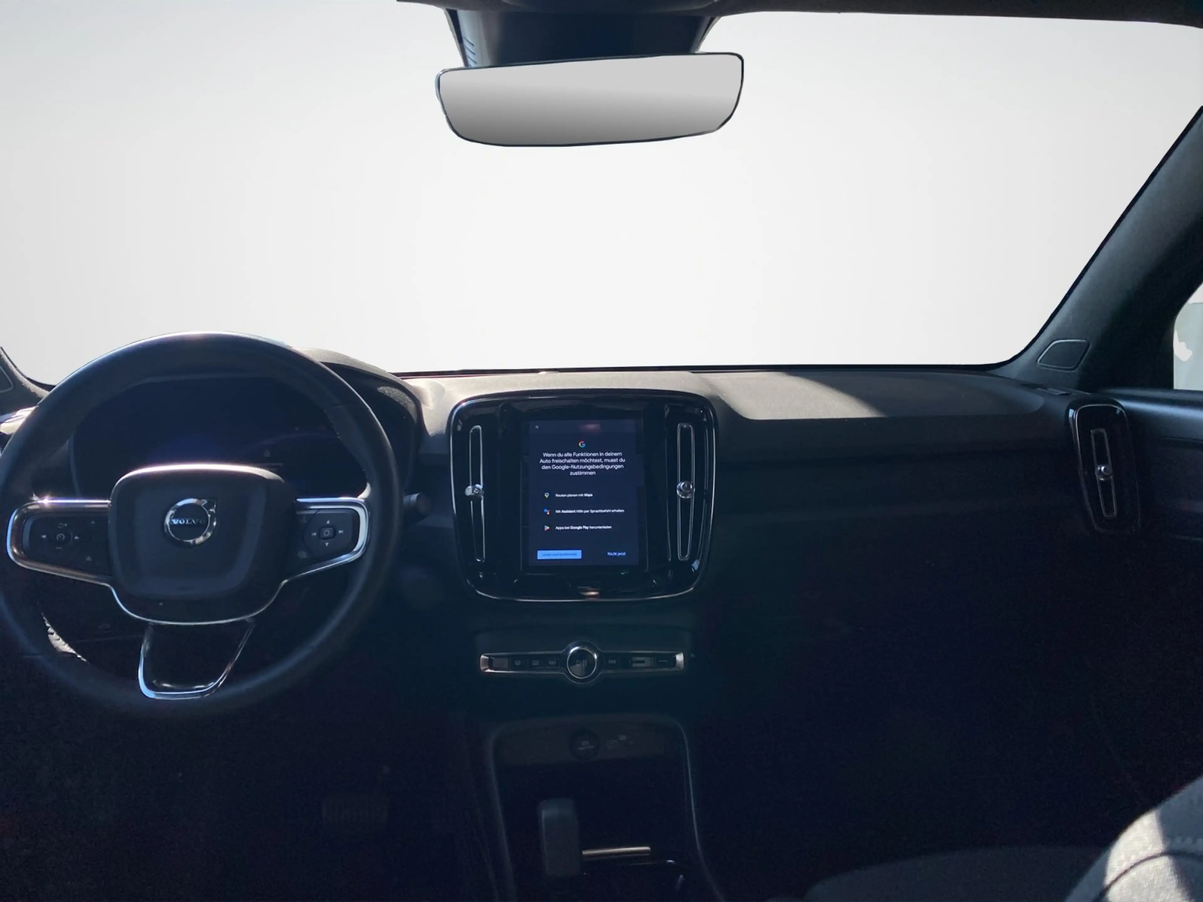Volvo C40 Plus Pure Electric WiPa*Pano*SHZ*StHzg*RFK* — photo 8