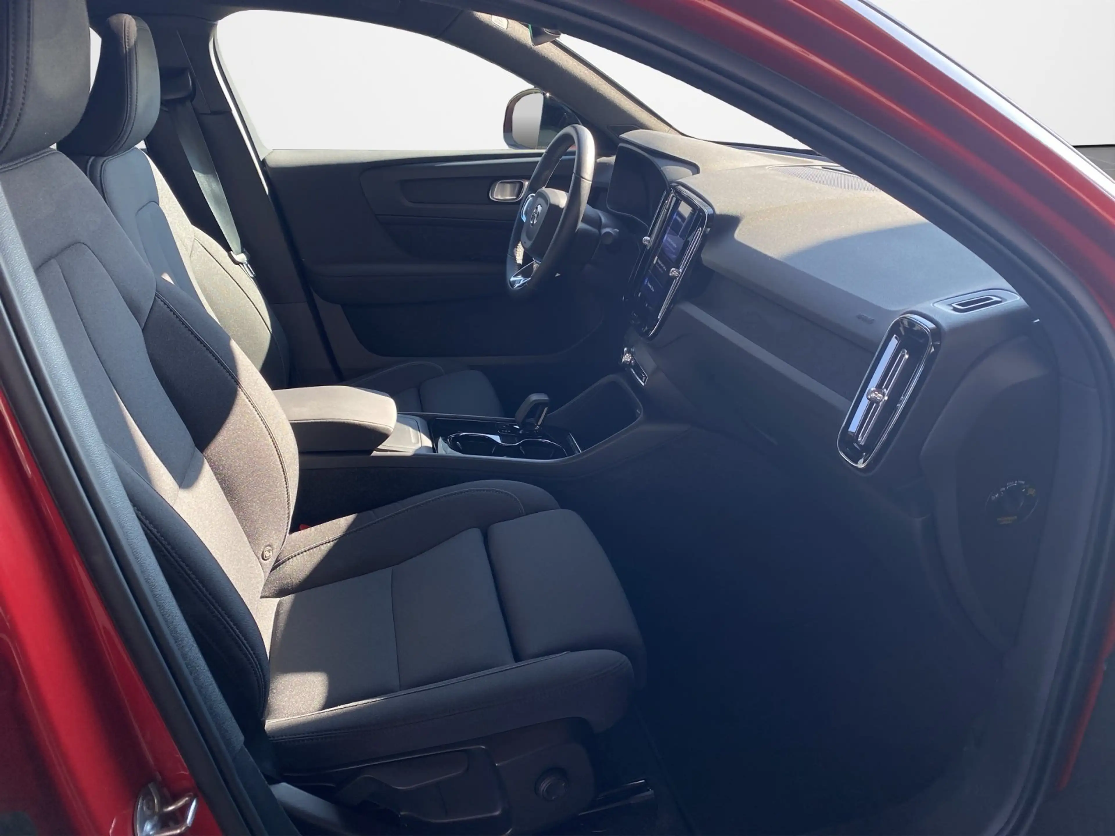 Volvo C40 Plus Pure Electric WiPa*Pano*SHZ*StHzg*RFK* — photo 12
