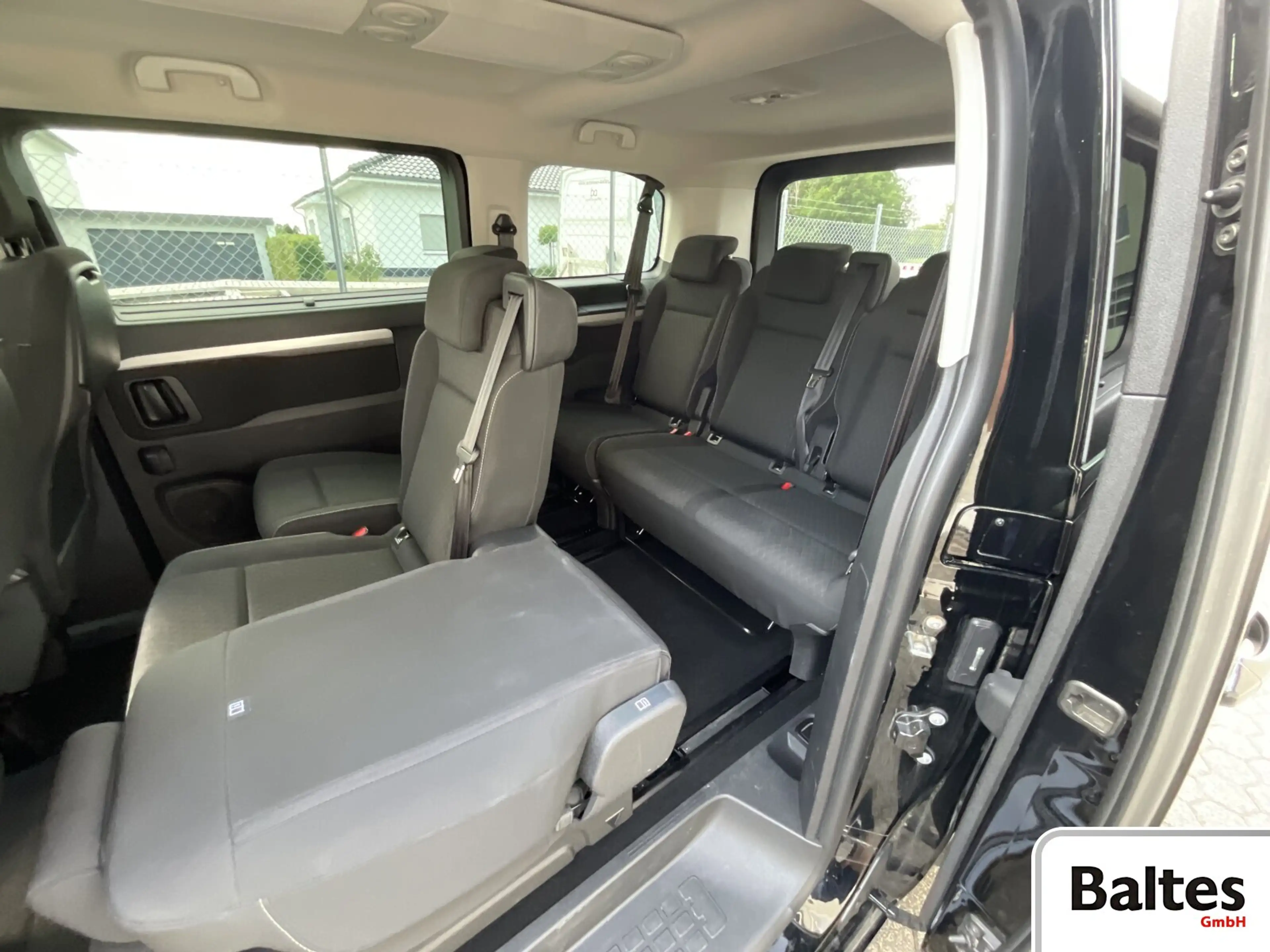 Opel Zafira Life Zafira Life 2.0 D M Edition 8Si/Xenon/Navi/FahrA — photo 11