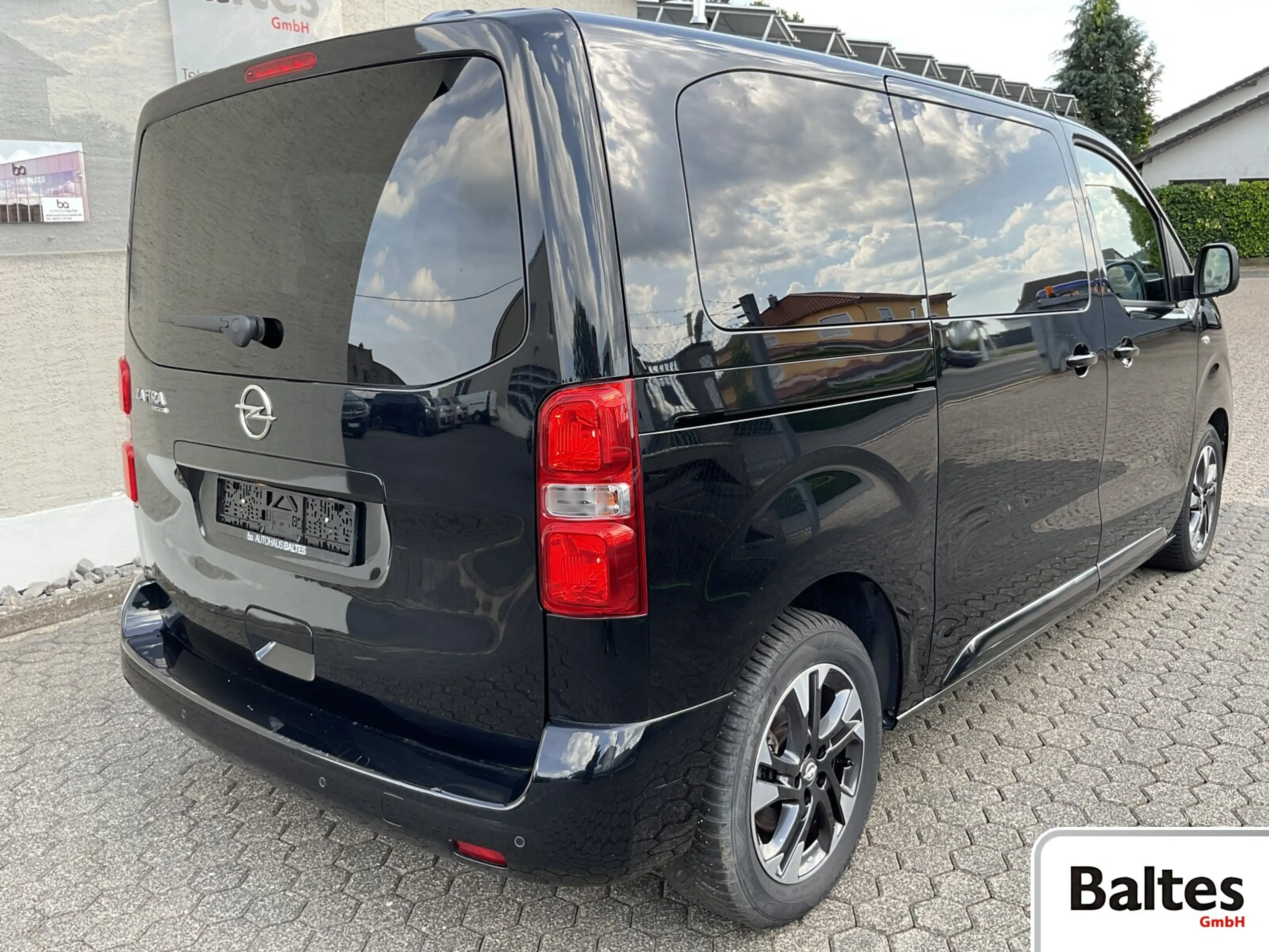 Opel Zafira Life Zafira Life 2.0 D M Edition 8Si/Xenon/Navi/FahrA — photo 7
